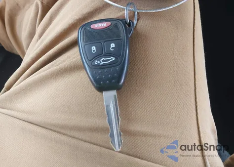 2011 Chrysler 200 Touring from USA, damaged, VIN 1C3BC1FG4BN592345